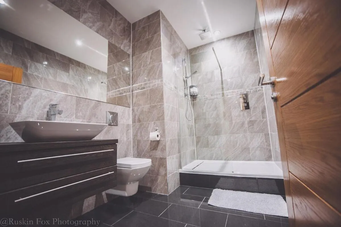 Appartamento Impressive 3 Bedroom Aberdeen Regno Unito
